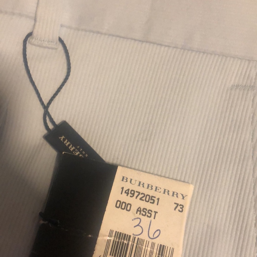 Short Burberry - Picture 4 of 4